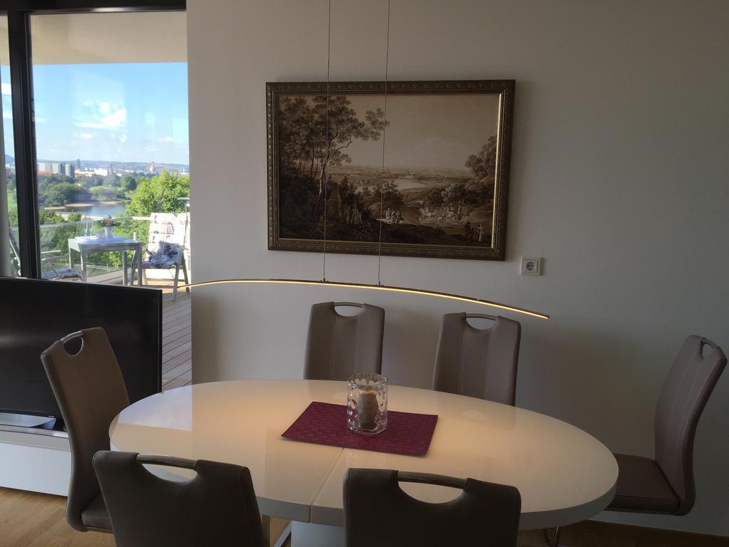 Wohnung Mit Weitblick เดรสเดน ภายนอก รูปภาพ