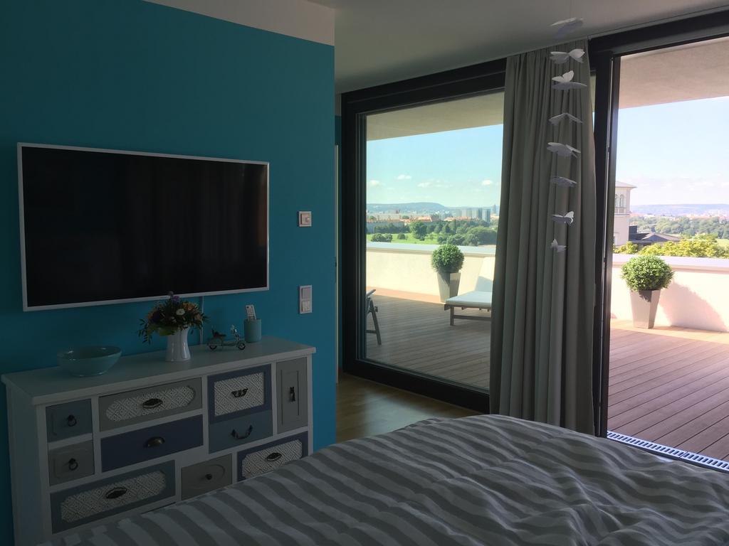 Wohnung Mit Weitblick เดรสเดน ภายนอก รูปภาพ
