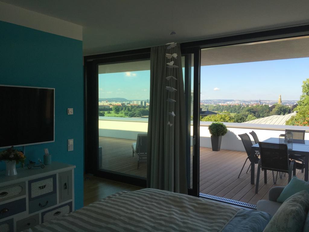 Wohnung Mit Weitblick เดรสเดน ภายนอก รูปภาพ