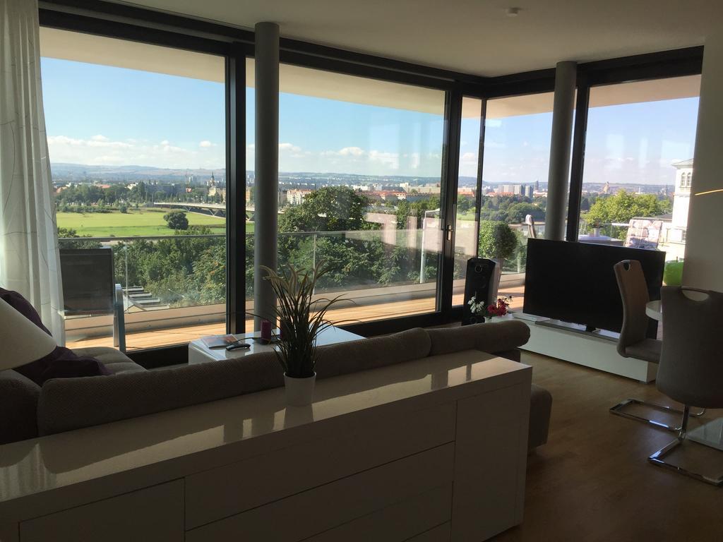 Wohnung Mit Weitblick เดรสเดน ภายนอก รูปภาพ