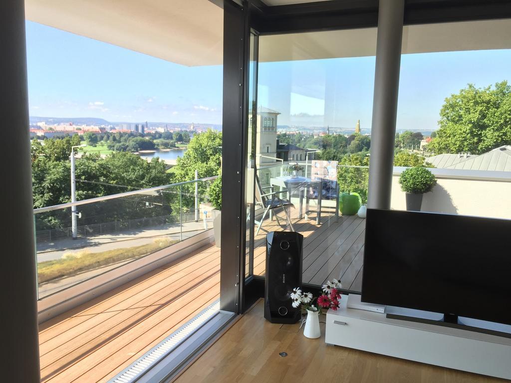 Wohnung Mit Weitblick เดรสเดน ภายนอก รูปภาพ